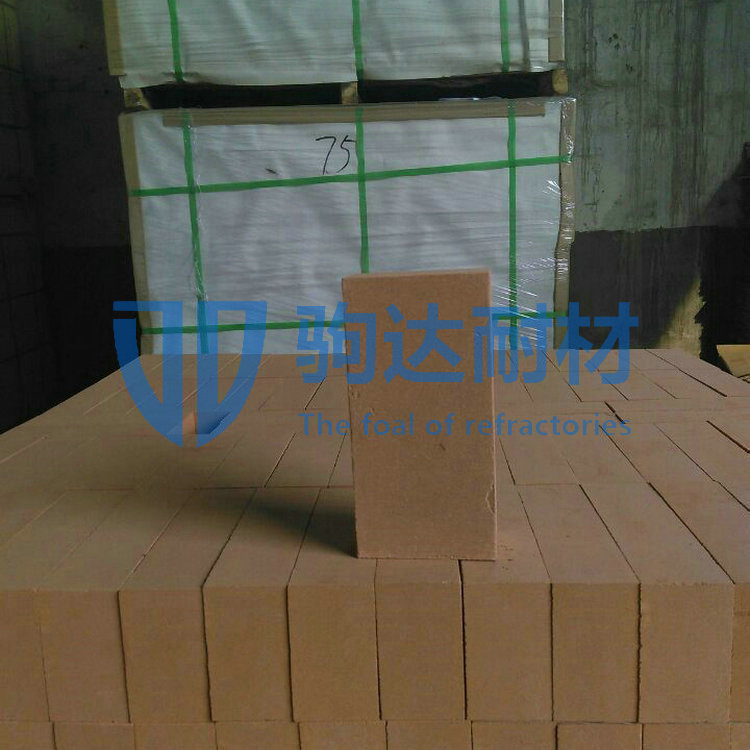 輕質(zhì)保溫磚